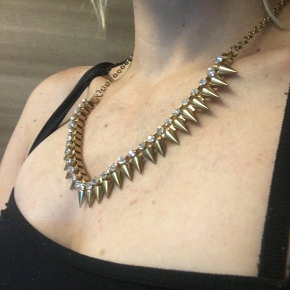 Gold and rhinestone spiked necklace choker - Picture 4 of 6